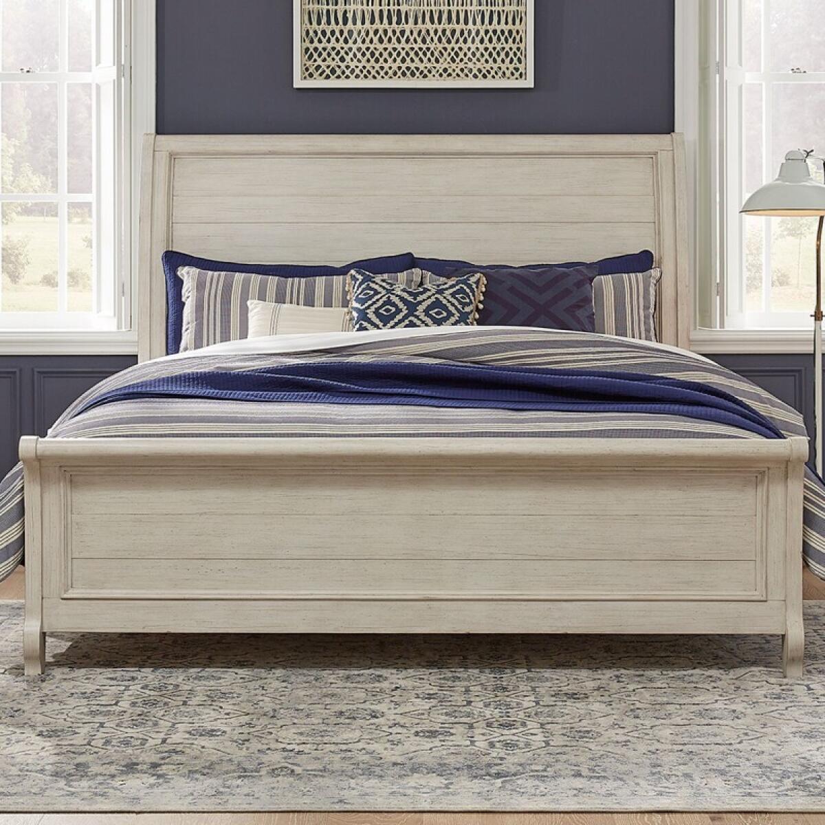 6856e60321cf0f7bdc70d7b52ad28b10 King Sleigh Footboard - Image 1