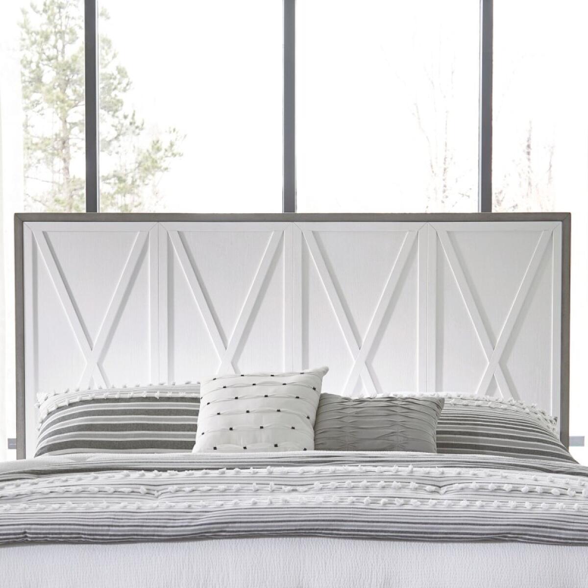 8d8563eb5e1fe17056793487c4d0487d King Panel Headboard - Image 1
