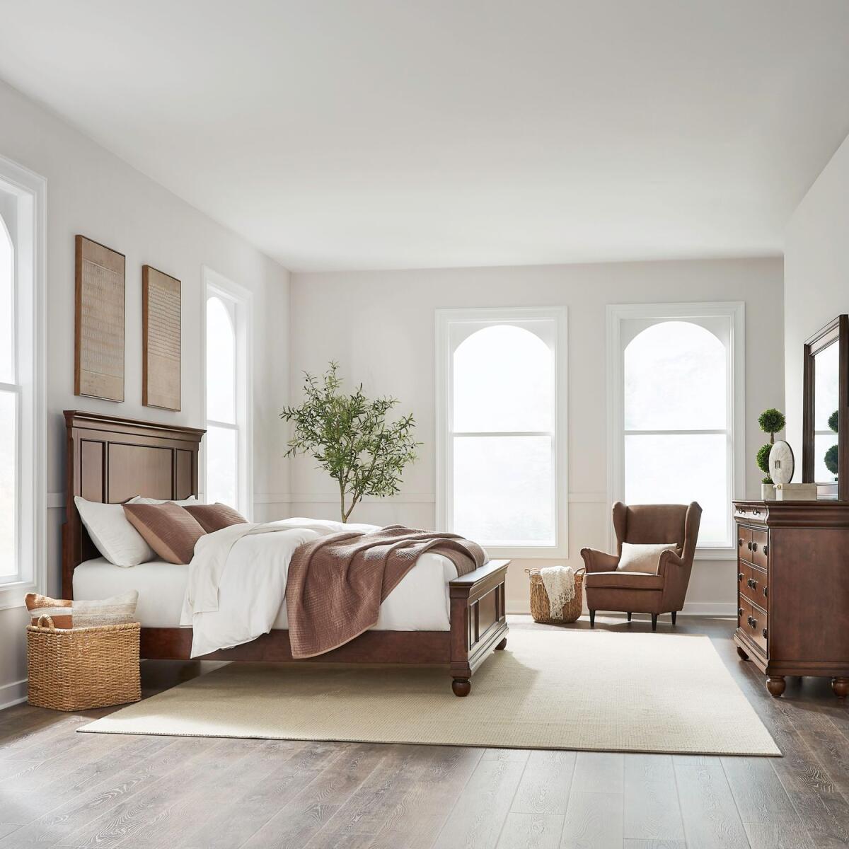 98912c8f80315f043e0e3d0ee01d9a58 King California Panel Bed, Dresser & Mirror - Image 1