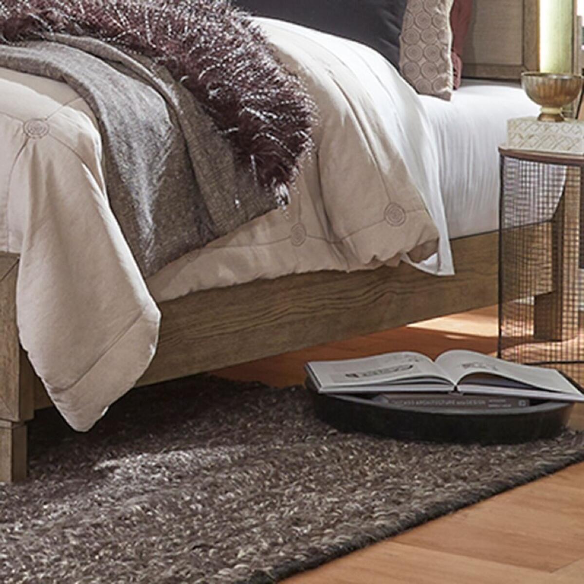 c870553918f9f4c0892f993b66778494 Panel Bed Rails - Image 1