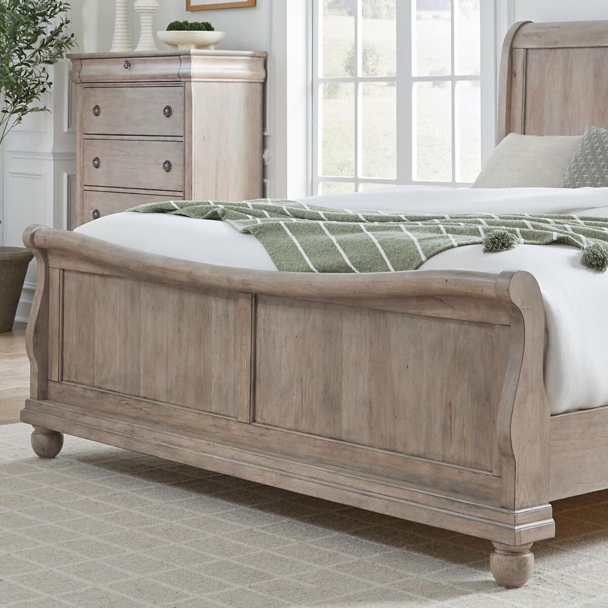 de2571311cb6408c170ed06b5619e0ae Queen Sleigh Footboard - Image 1