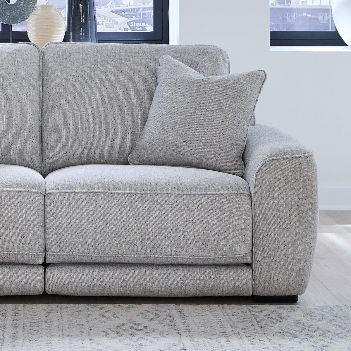 e487f2f2721a7dfa63ed3bbb7d5b0da4 R Arm Recliner P2 & ZW - Image 1