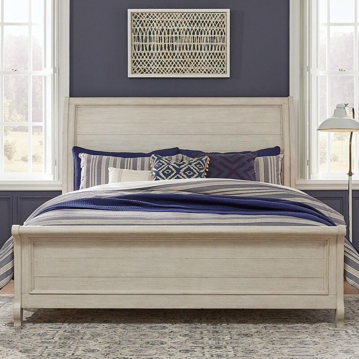 e5a21f15c377be83400320cd949859fc King Sleigh Bed - Image 1