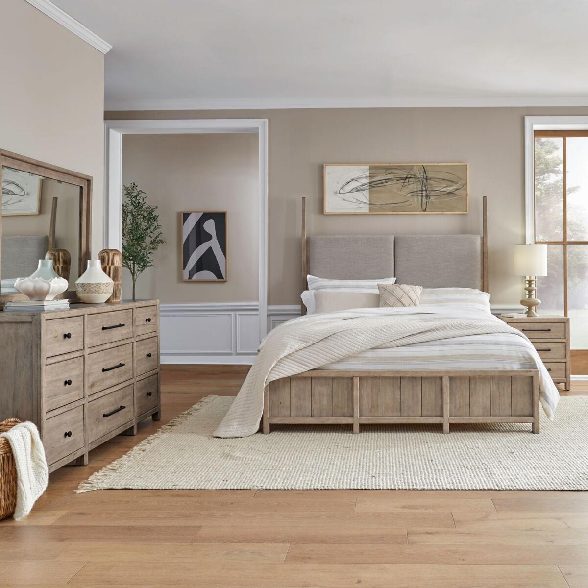 f67b9d2c1d22782b405905854a015875 King Poster Bed, Dresser & Mirror, Night Stand - Image 1