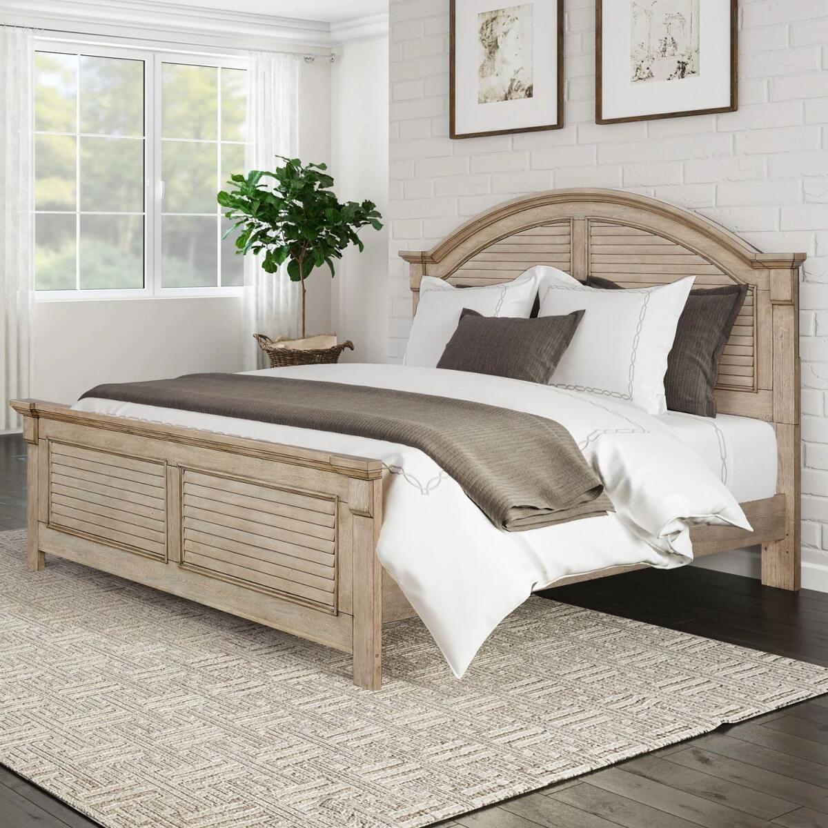 559262a0e512dd005ae4a922e211288f Summer House Queen Panel Bed - Image 1
