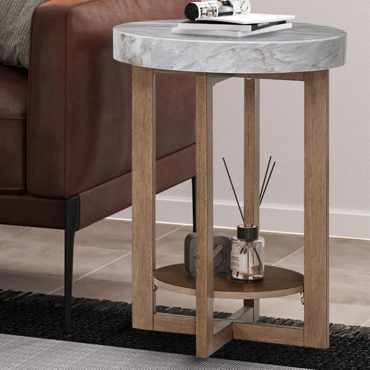 a453e6f7e7774f50582324453515086a Danby Chairside Table - Image 1