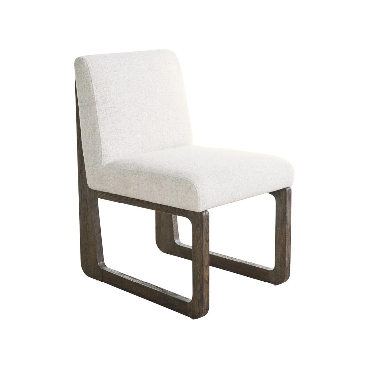 a4b69f6decf115bf5fd2e7389558236f Modern Sable Side Chair - Image 1