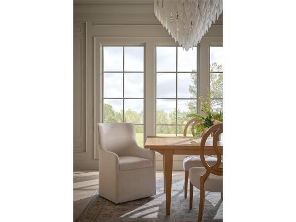 Birchaven Brindle Dining Table - Image 4