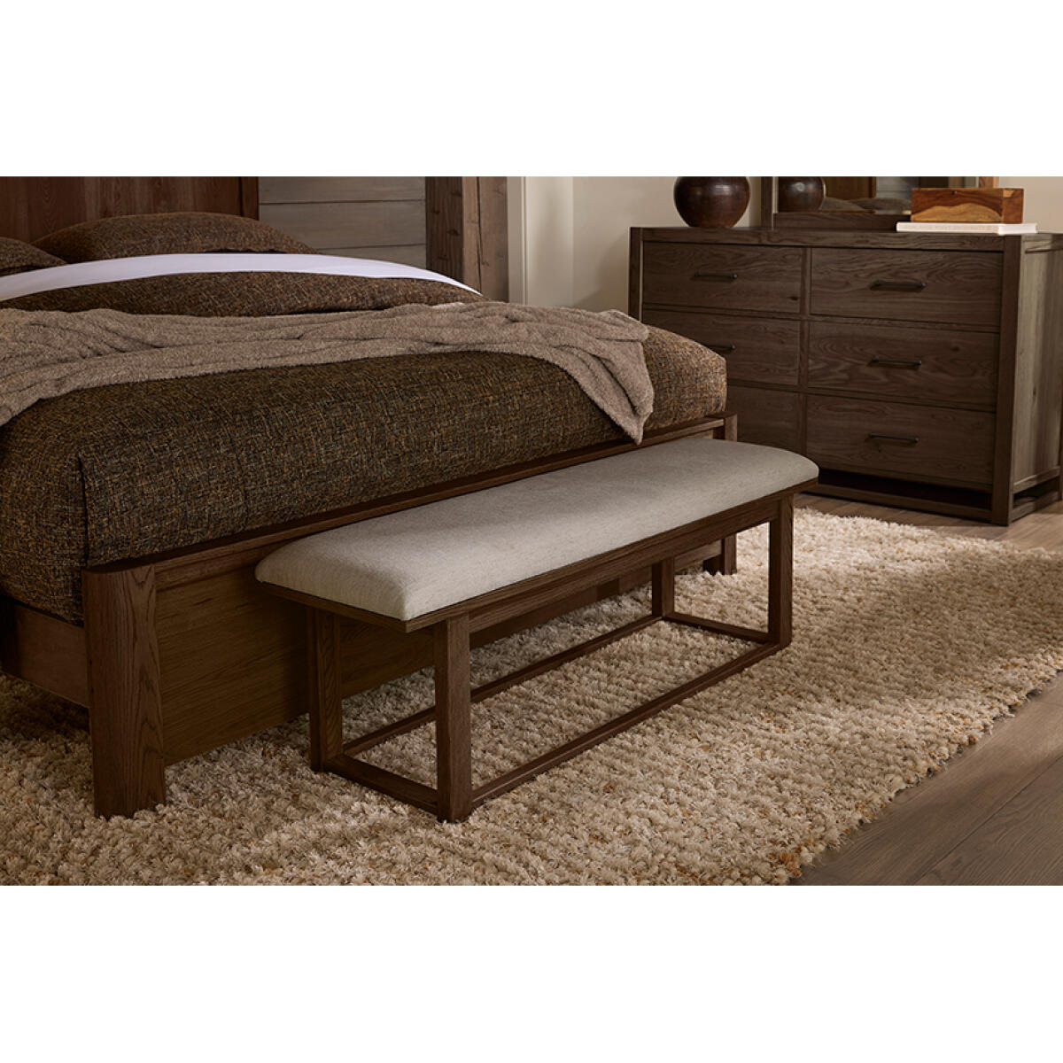 f58209a6b1e2b3feeb317351e67b2c1d Lodge & Loft Uph Bench - Ivory Cream - 840-080I - Image 1