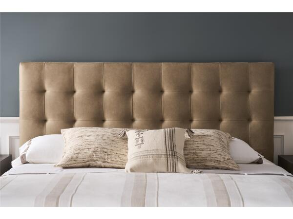 Montclair Upholstered Bed Queen - Image 4