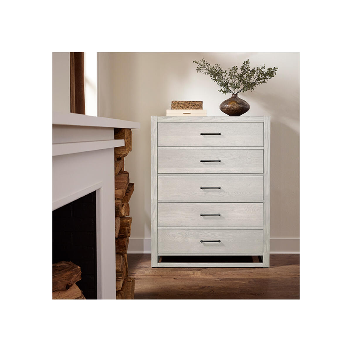 c21864553ff3e2d6831e7b98e59a18f8 Lodge & Loft Chest - 5 Drwr - 844-115 - Image 1
