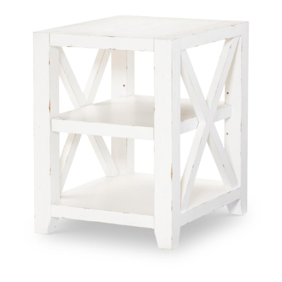 826d51eb325ec0429e882804de8cd529 Chairside Table - Image 1