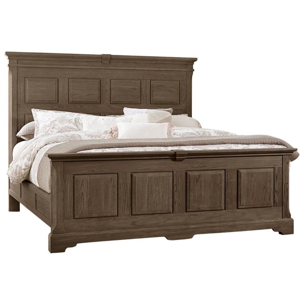 1294ea0c48887ef4391dd0aef4a61c1d Mansion Bed With Decorative Rails - Image 1