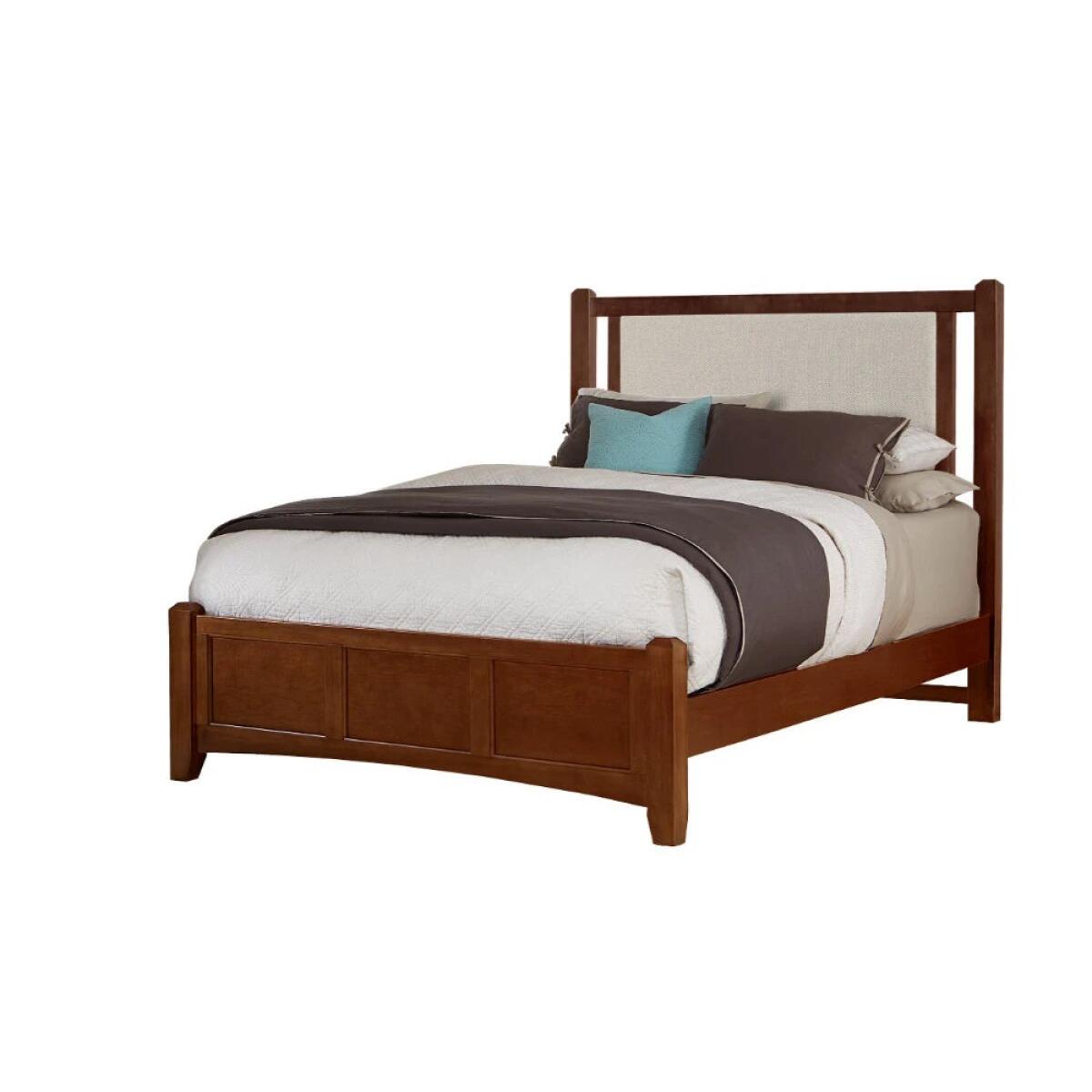 f6d1fb73c222db1adf68257ef51b09de Bonanza California King Grey Upholstered Bed - BB28-661-064-866-944-MS1 - Image 1