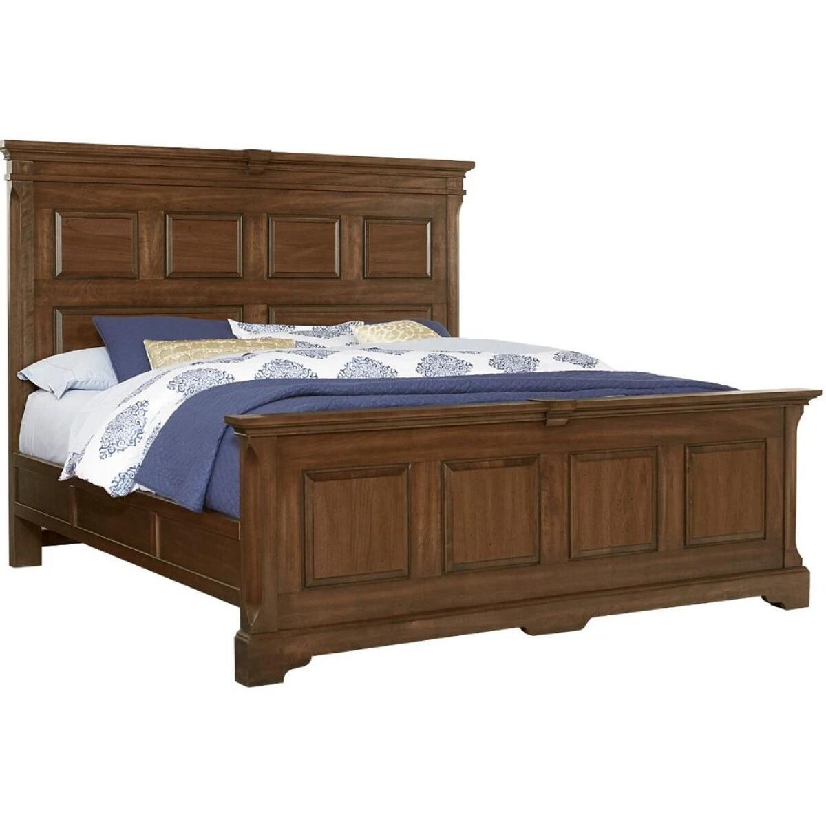 fb2ac765d740065b39f45014f0f57245 Mansion Bed With Decorative Rails - Image 1